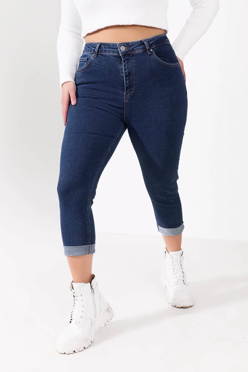 Женские укороченные джинсы больших размеров 50-58
Женские укороченные джинсы больших размеров 50-58