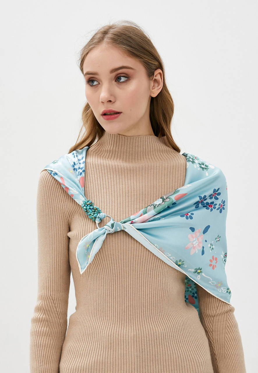 Дизайнерский платок "Голубые незабудки" коллекция VIP от бренда my scarf, подарок женщине, украшен бирюзой!, Черный
Дизайнерский платок "Голубые незабудки" коллекция VIP от бренда my scarf, подарок женщине, украшен бирюзой!, Черный