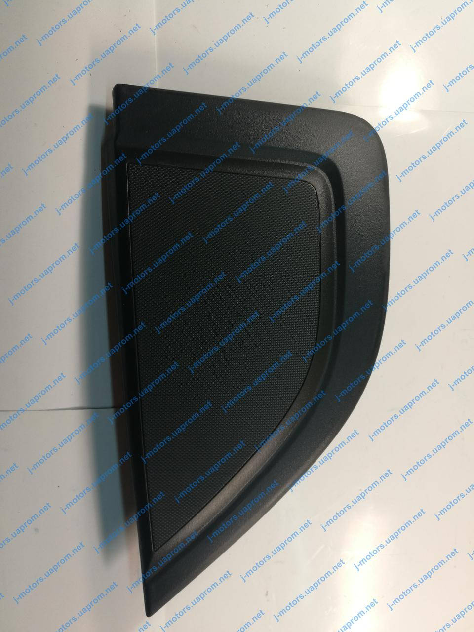 Накладка уголок задней правой двери Сhevrolet Aveo Шевроле Авео Т250 - GM 96649125, Черный
Накладка уголок задней правой двери Сhevrolet Aveo Шевроле Авео Т250 - GM 96649125, Черный