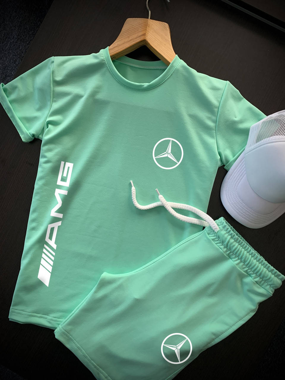Комплект мужской Футболка Шорты Mercedes-Benz летний черно-белый | Костюм спортивный мужской на лето Мерседес Бирюзовый, M
Комплект мужской Футболка Шорты Mercedes-Benz летний черно-белый | Костюм спортивный мужской на лето Мерседес Бирюзовый, M