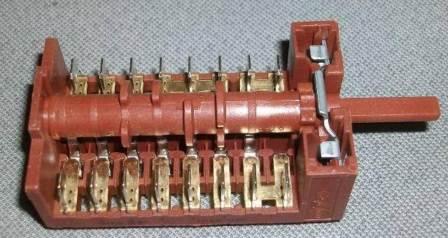 Переключатель режимов духовки (духового шкафа) Beko 263900054
Переключатель режимов духовки (духового шкафа) Beko 263900054