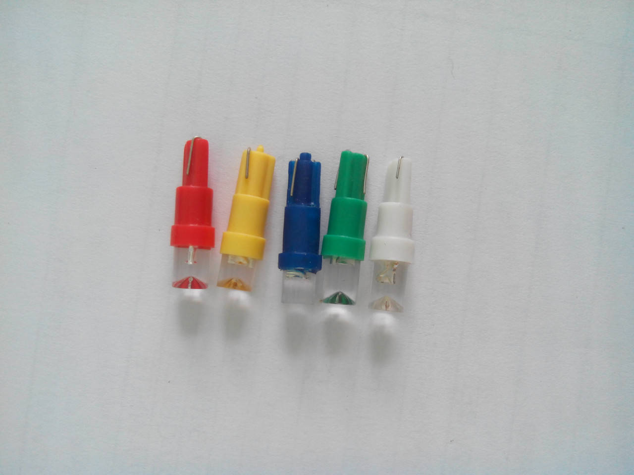 Светодиодная лампочка T5-WG-1LED-12V ол 
Светодиодная лампочка T5-WG-1LED-12V ол