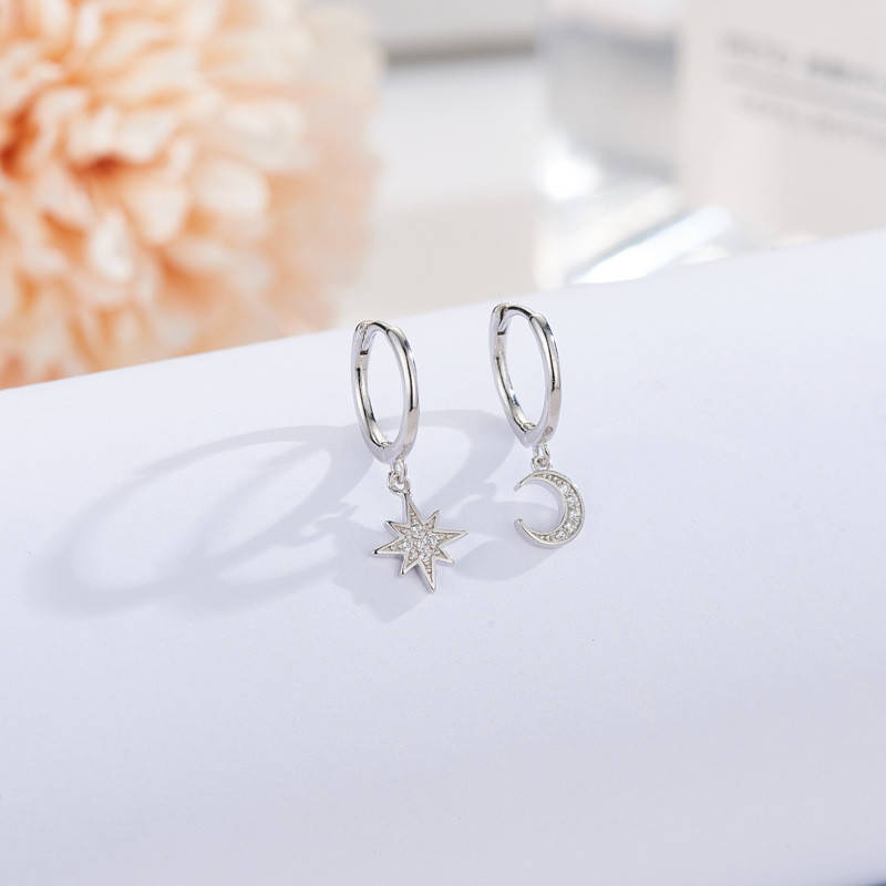 Серьги-кольца Месяц+Звезда с фианитами, аккуратные асимметричные сережки, серебряное покрытие 925 пробы
Серьги-кольца Месяц+Звезда с фианитами, аккуратные асимметричные сережки, серебряное покрытие 925 пробы
