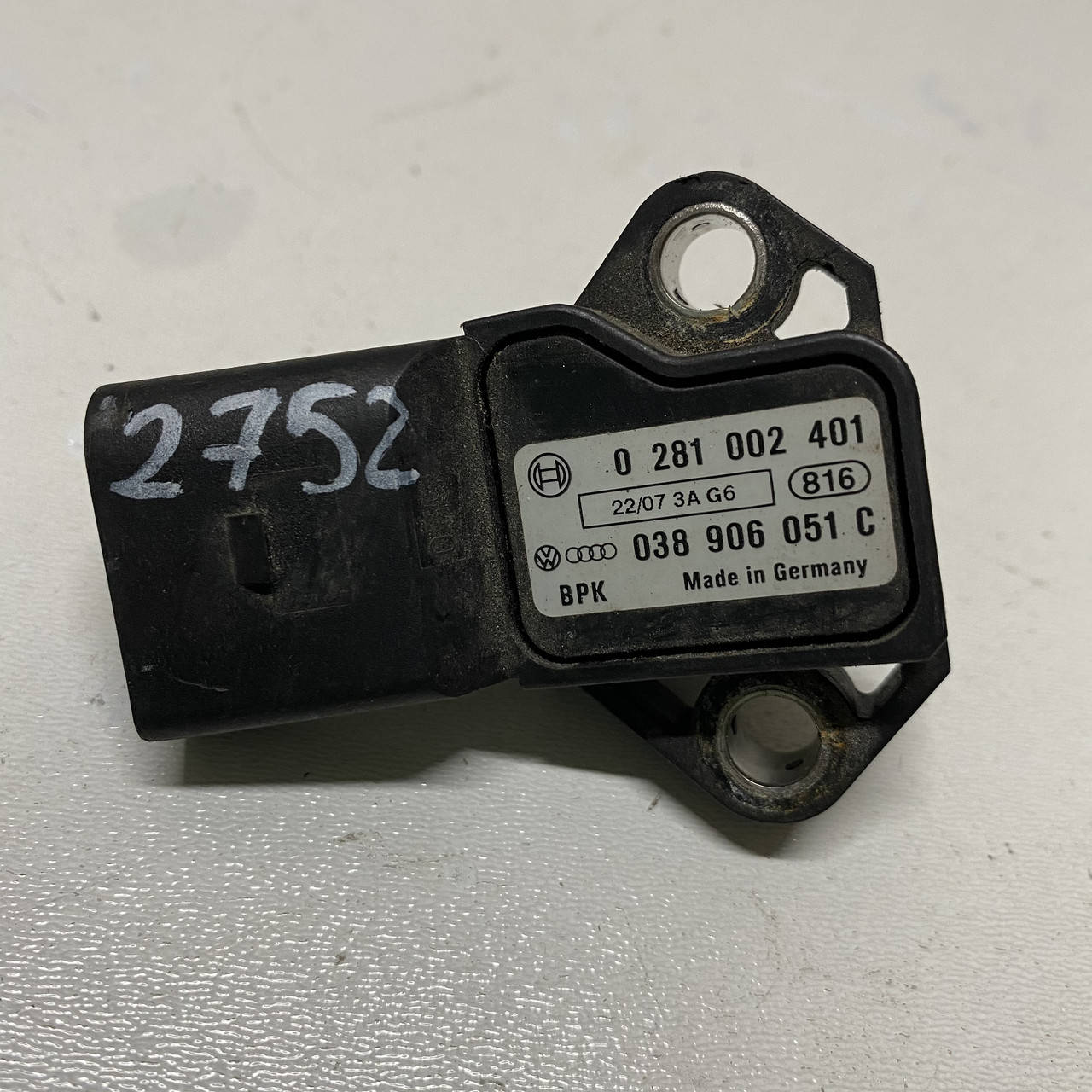 0281002401 Датчик абсолютного давления Golf 4 5 Octavia A5 Fabia Passat B6 Tiguan Jetta T5 Polo Caddy наддува
0281002401 Датчик абсолютного давления Golf 4 5 Octavia A5 Fabia Passat B6 Tiguan Jetta T5 Polo Caddy наддува