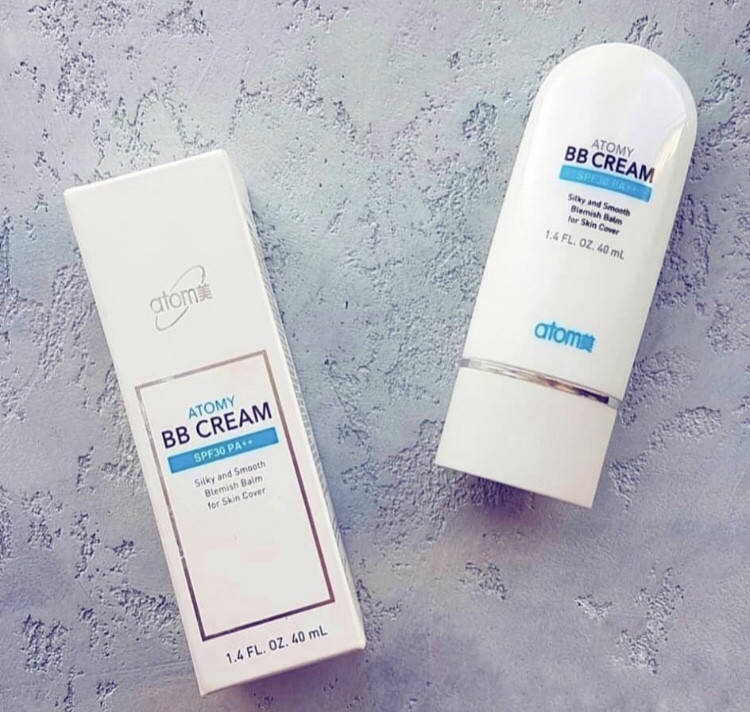 Многофункциональный ВВ крем Atomy мгновенно сделает вашу кожу красивой. SPF30 PA++ 40 мл.
Многофункциональный ВВ крем Atomy мгновенно сделает вашу кожу красивой. SPF30 PA++ 40 мл.