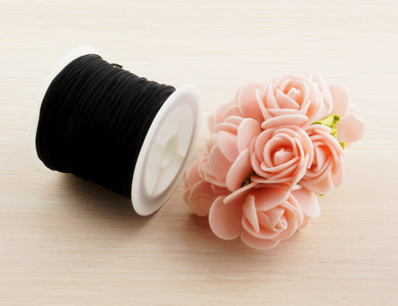 Шнур синтетический чёрный (1 мм) - 3 метра, Черный 
Шнур синтетический чёрный (1 мм) - 3 метра, Черный