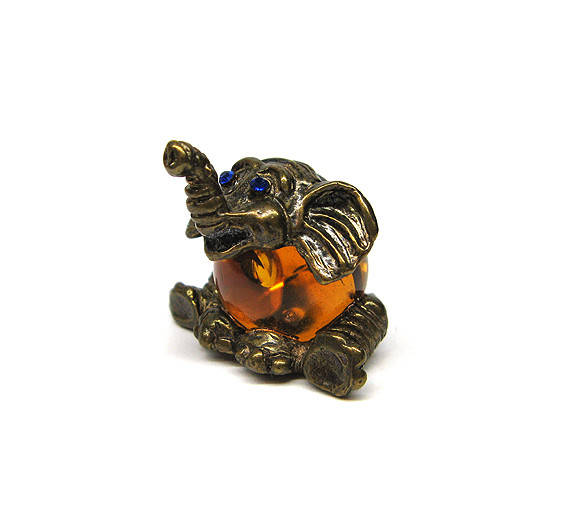 Сувенирная фигурка Слон из бронзы и янтаря миниатюра
Сувенирная фигурка Слон из бронзы и янтаря миниатюра