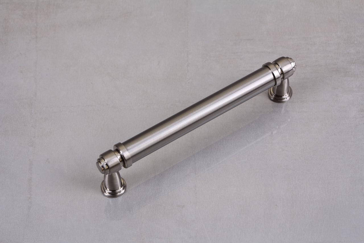 Ручка мебельная Falso Stile РК-824 никель
Ручка мебельная Falso Stile РК-824 никель