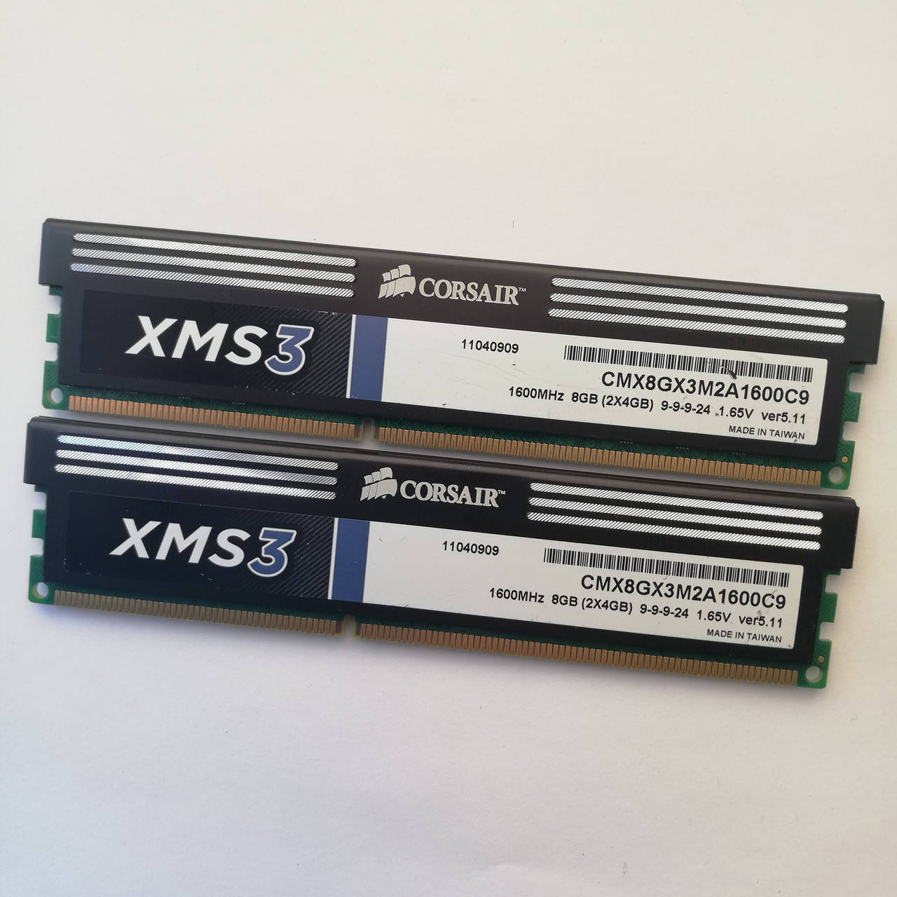 Комплект оперативной памяти Corsair DDR3 8Gb (4Gb+4Gb) 1600MHz PC3 12800U CL9 (CMX8GX3M2A1600C9) Б/У
Комплект оперативной памяти Corsair DDR3 8Gb (4Gb+4Gb) 1600MHz PC3 12800U CL9 (CMX8GX3M2A1600C9) Б/У