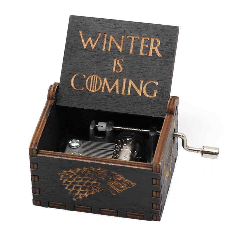 Музыкальная шкатулка винтажная Игра престолов (Winter Coming) черная 1296295337, Черный
Музыкальная шкатулка винтажная Игра престолов (Winter Coming) черная 1296295337, Черный
