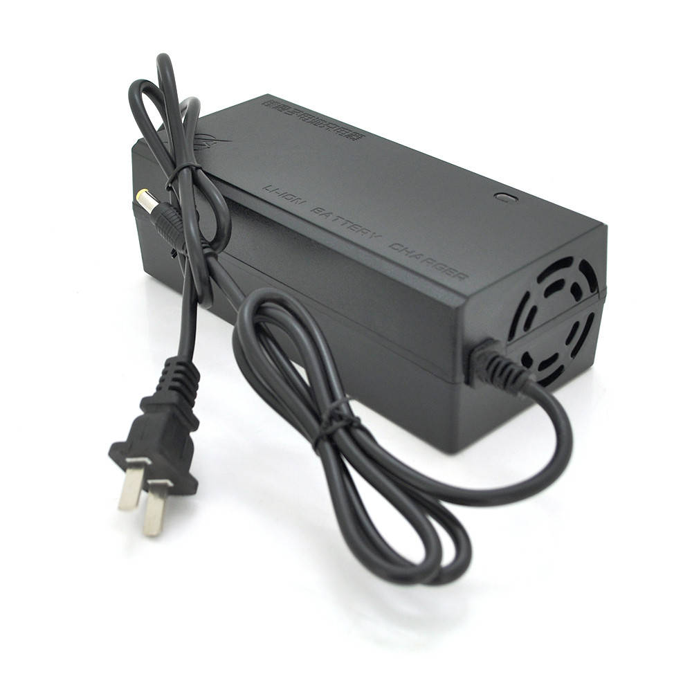 Зарядное устройство Jinyi для литиевых аккумуляторов 12V 5A, штекер 5,5, с индикацией, BOX
Зарядное устройство Jinyi для литиевых аккумуляторов 12V 5A, штекер 5,5, с индикацией, BOX