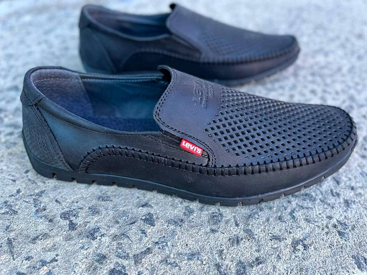 Мужские кожаные мокасины Levis (Перфорация) Код: Levis 4 чер Сезон: весна/лето Размеры: 40,41,42,43,44,45
Мужские кожаные мокасины Levis (Перфорация) Код: Levis 4 чер Сезон: весна/лето Размеры: 40,41,42,43,44,45