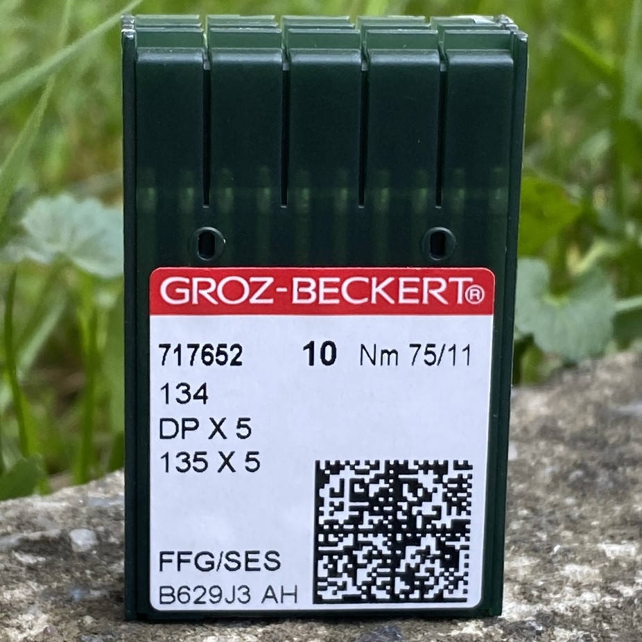 Иглы для швейных машин с толстой колбой DP X 5 № 75
Иглы для швейных машин с толстой колбой DP X 5 № 75