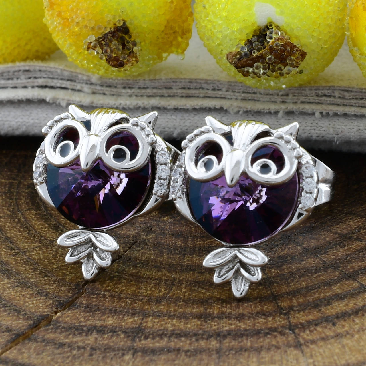 Серьги Xuping с кристаллами Swarovski 27278 размер 14х11 мм вес 2.7 г цвет фиолетовый позолота Белое золото
Серьги Xuping с кристаллами Swarovski 27278 размер 14х11 мм вес 2.7 г цвет фиолетовый позолота Белое золото