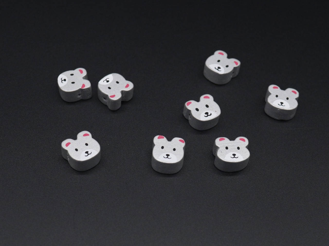 Деревянные, цветные заготовки для творчества. Цвет серебро. Мишка. 15х15мм 
Деревянные, цветные заготовки для творчества. Цвет серебро. Мишка. 15х15мм