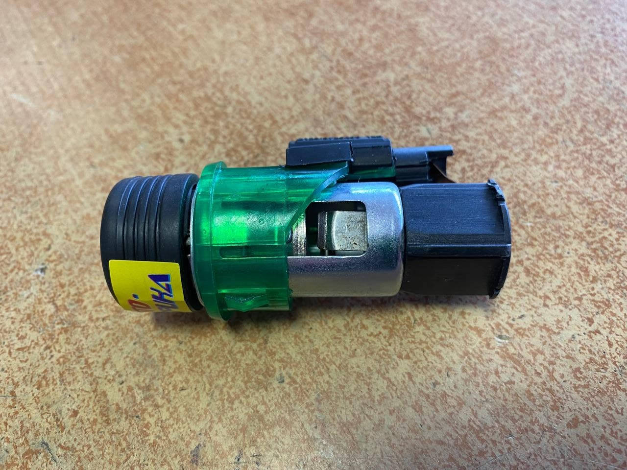 Прикуриватель ВАЗ 2110 - 2115, 2123
Прикуриватель ВАЗ 2110 - 2115, 2123