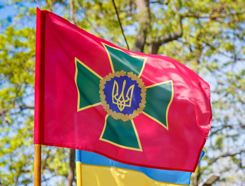 Флаг ДПСУ государственной пограничной службы 150х100см, двухсторонняя печать, карман на древко
Флаг ДПСУ государственной пограничной службы 150х100см, двухсторонняя печать, карман на древко