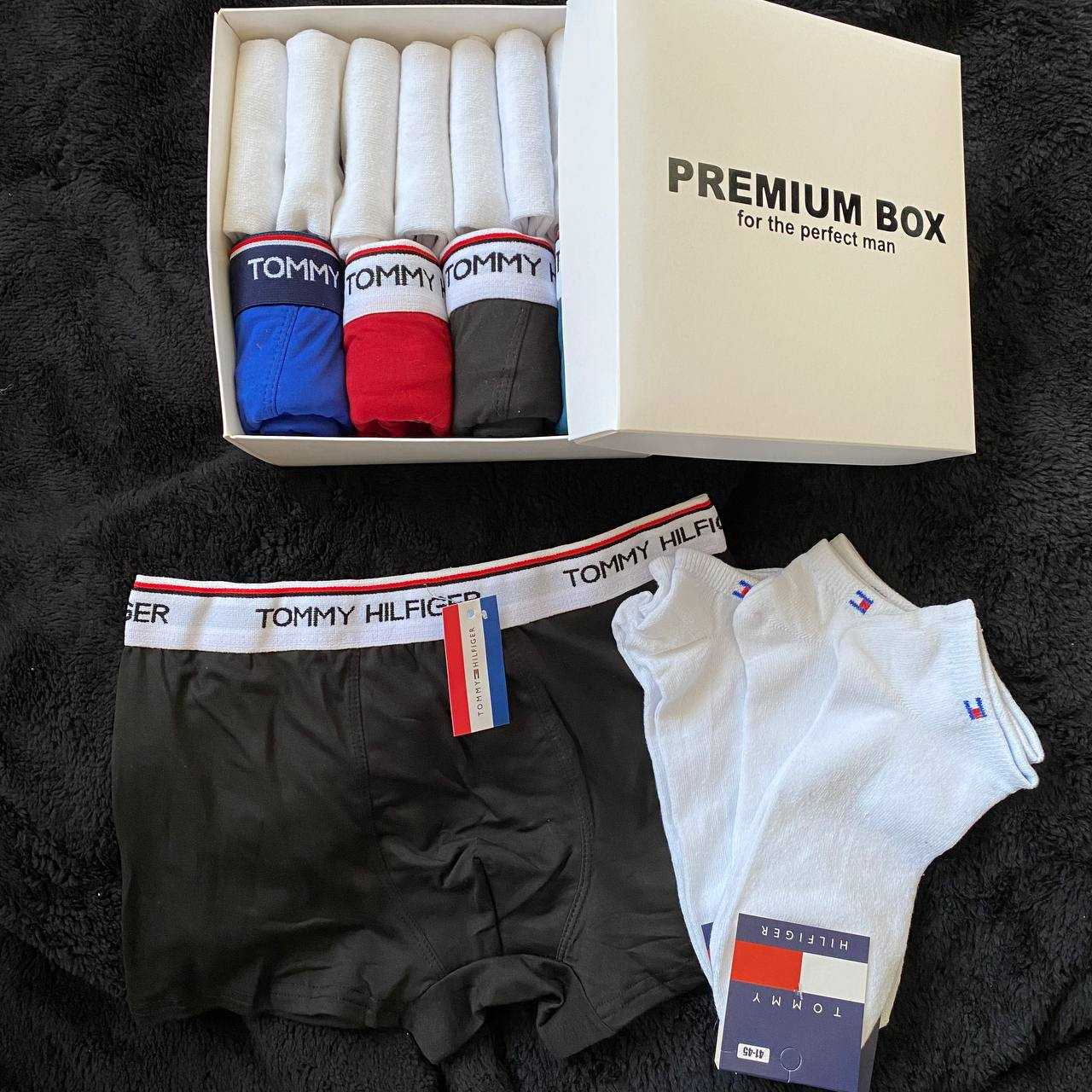 Мужской комплект трусов и носков Premium Box Small Комплект: трусы 4 штуки + носки 8 штук
Мужской комплект трусов и носков Premium Box Small Комплект: трусы 4 штуки + носки 8 штук