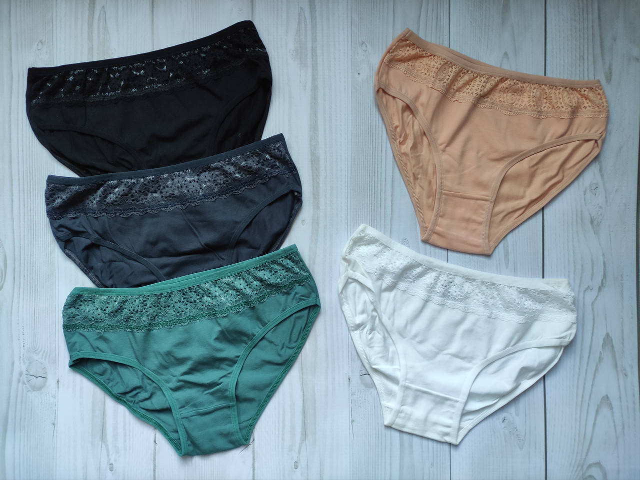 Женские хлопковые трусы с кружевными вставками Турция L, Разные цвета
Женские хлопковые трусы с кружевными вставками Турция L, Разные цвета