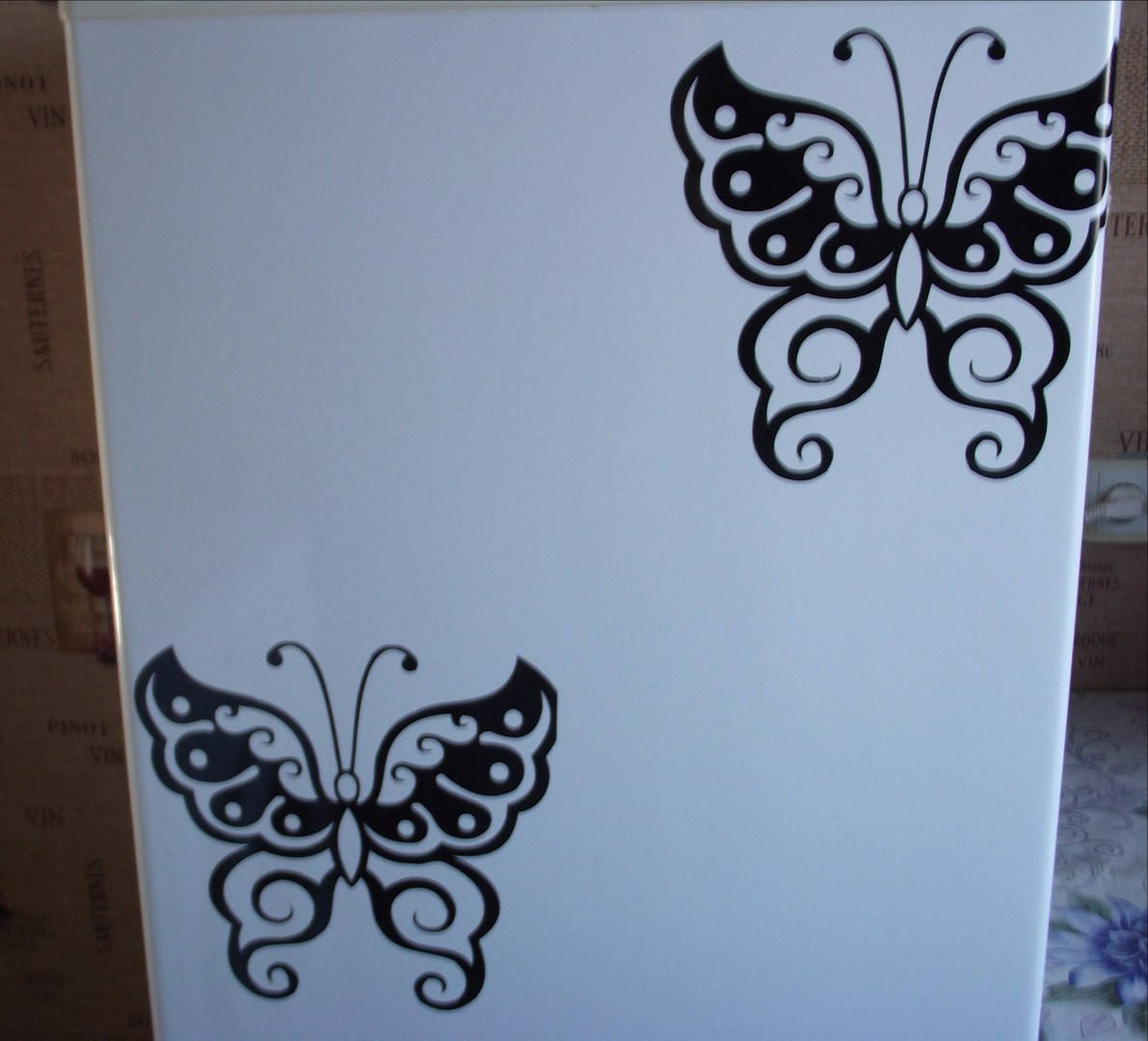 Виниловая наклейка на холодильник (Бабочка) 1 шт от 15х15 см
Виниловая наклейка на холодильник (Бабочка) 1 шт от 15х15 см
