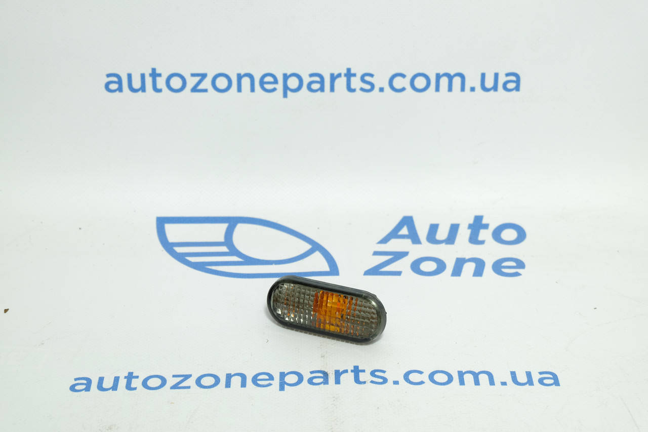 Повторитель поворота Volkswagen Caddy 1997-02 / Golf III 1992-97 / Jetta III 3A0949101B - DEPO
Повторитель поворота Volkswagen Caddy 1997-02 / Golf III 1992-97 / Jetta III 3A0949101B - DEPO