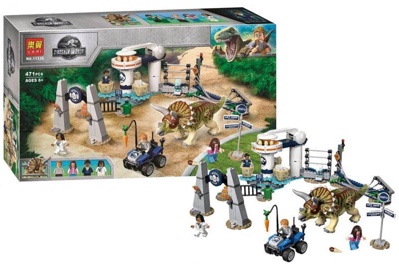 Конструктор "Jurassic World" "Нападение трицератопса " 471 деталь, 11336 р.43*8*28 см., Разные цвета
Конструктор "Jurassic World" "Нападение трицератопса " 471 деталь, 11336 р.43*8*28 см., Разные цвета