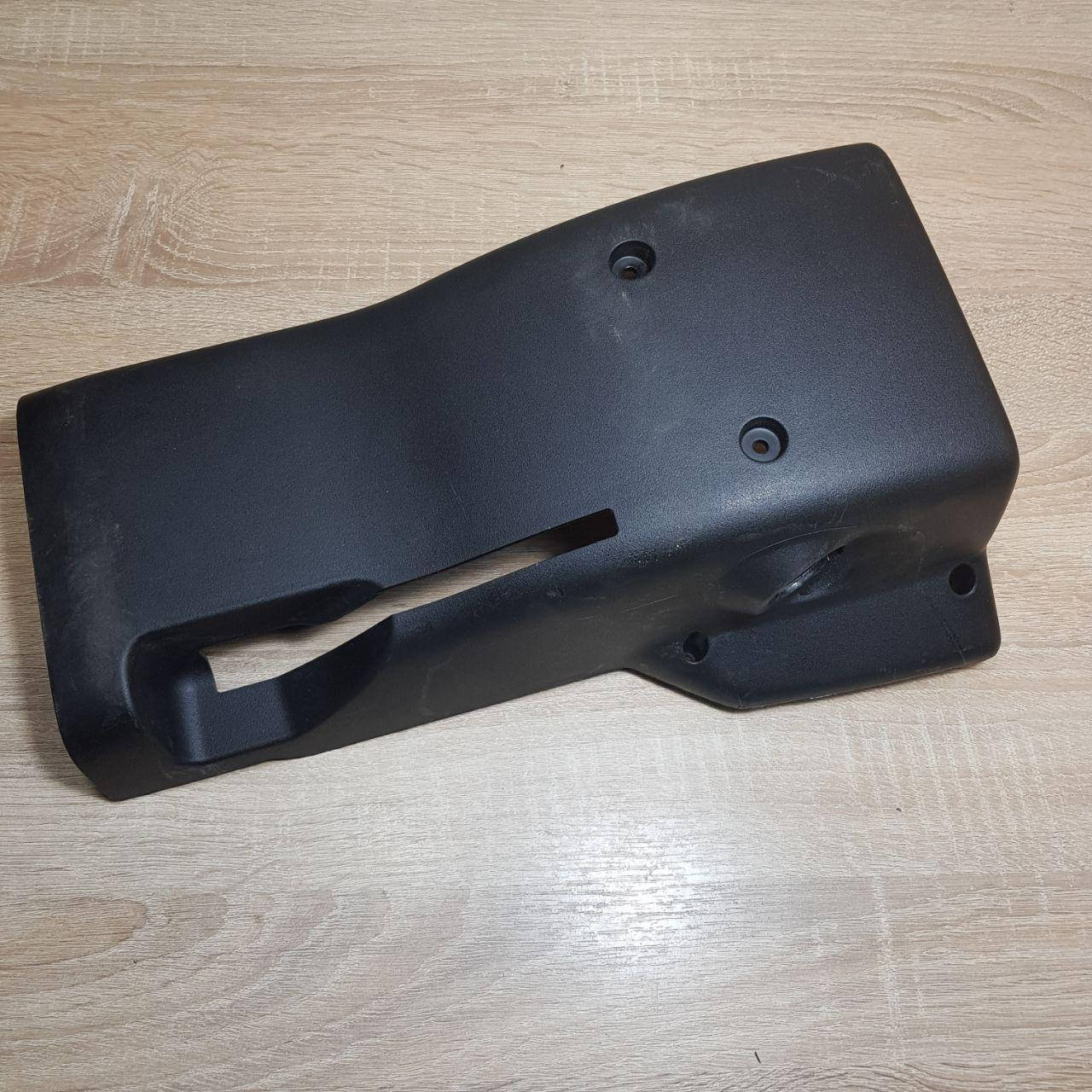 Кожух, обшивка, накладка руля (пластик) Газель Бизнес, нижняя под замок (пр-во ГАЗ) 
Кожух, обшивка, накладка руля (пластик) Газель Бизнес, нижняя под замок (пр-во ГАЗ)