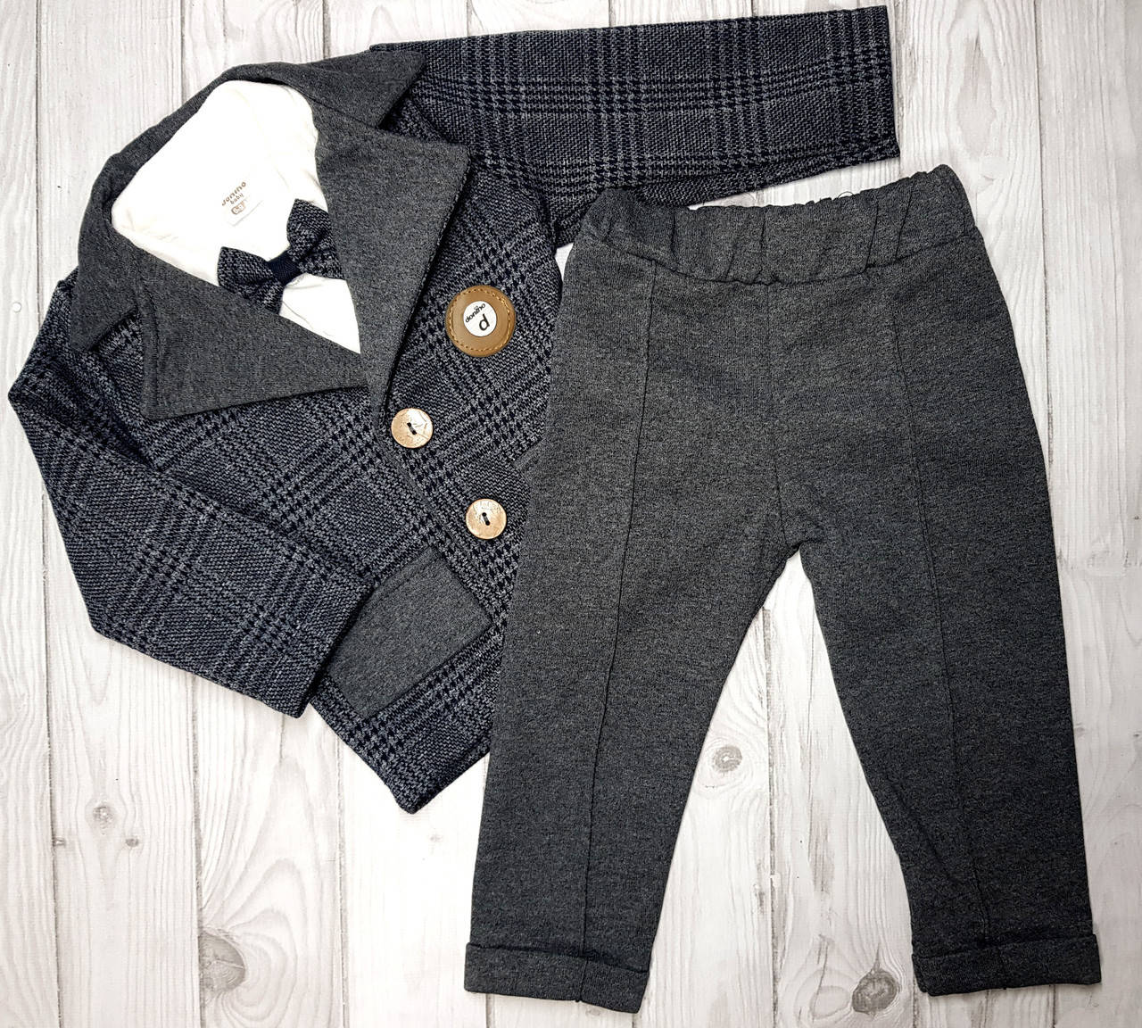 Костюм тройка нарядный ( джентельмен ) для мальчика 9-18 мес 86, 12-18 мес
Костюм тройка нарядный ( джентельмен ) для мальчика 9-18 мес 86, 12-18 мес