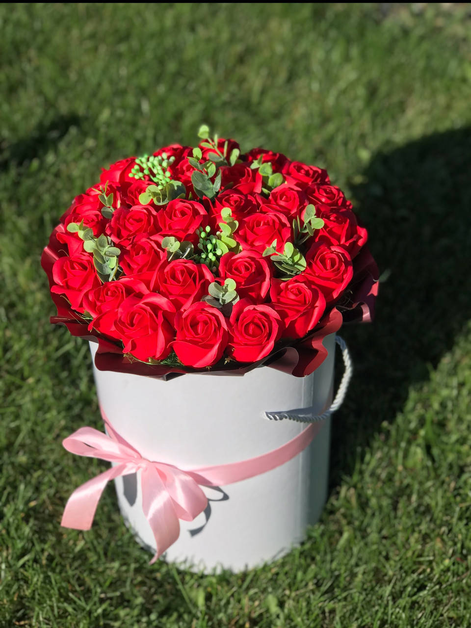 Букет на 27 роз из мыла в шляпной коробке, Красный
Букет на 27 роз из мыла в шляпной коробке, Красный