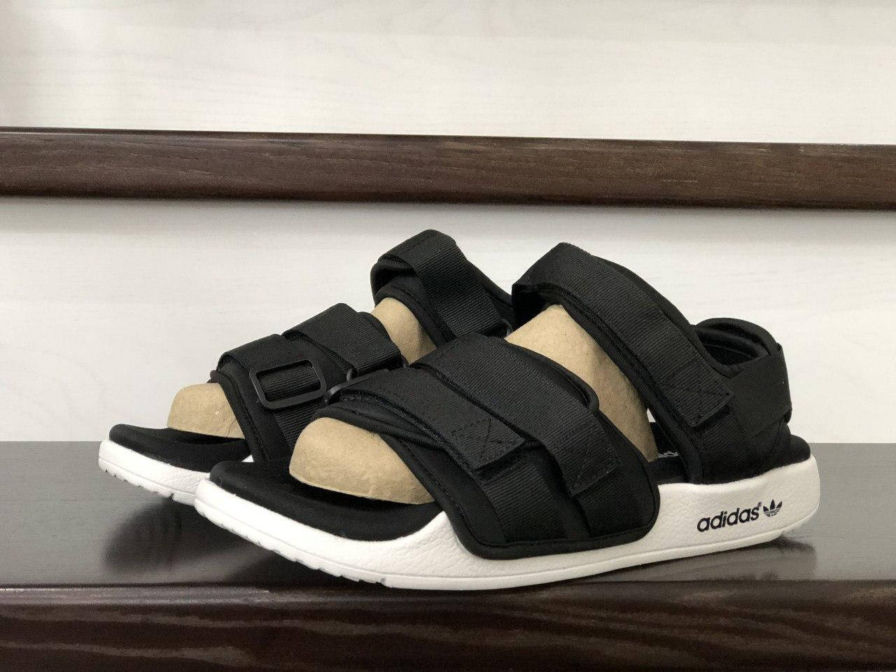 Мужские сандали Адидас черные с белым. Летние сандалии Adidas Adilette Sandals. 43, 45 Размеры
Мужские сандали Адидас черные с белым. Летние сандалии Adidas Adilette Sandals. 43, 45 Размеры
