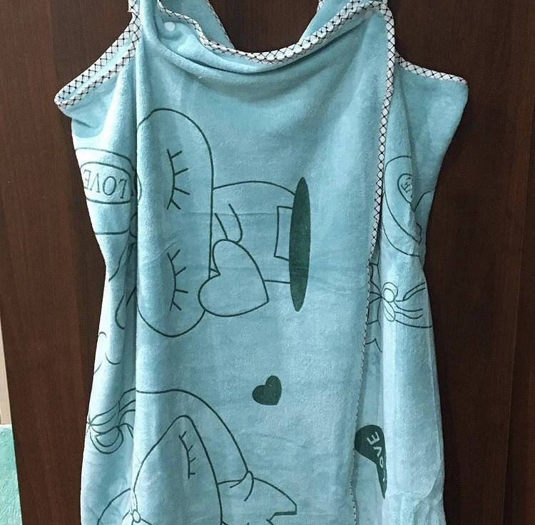 Полотенце - халат бабочка Magic Towel женское микрофибра для сауны бани 135*80 Морская волна
Полотенце - халат бабочка Magic Towel женское микрофибра для сауны бани 135*80 Морская волна