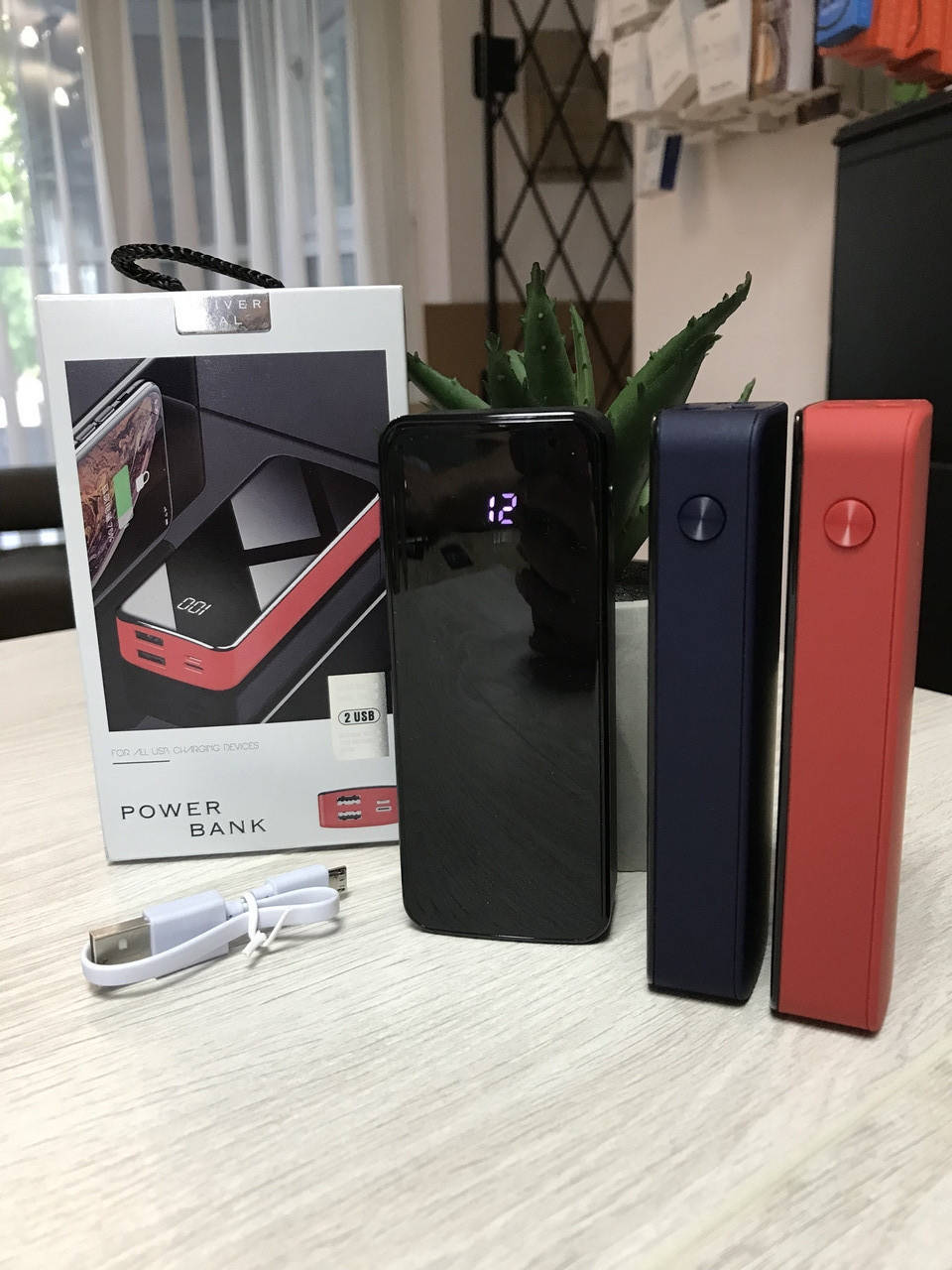 Повербанк, Power Bank 2USB(1A+2A) + 1 Micro USB + 1Type C, 8000mAh цифровой дисплей, JS-12
Повербанк, Power Bank 2USB(1A+2A) + 1 Micro USB + 1Type C, 8000mAh цифровой дисплей, JS-12
