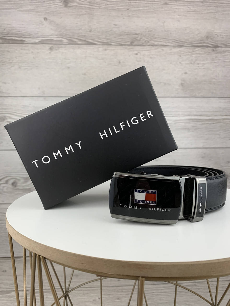 Мужской кожаный ремень Tommy Hilfiger Томми Хилфигер брендовый пояс пряжка автомат, Черный
Мужской кожаный ремень Tommy Hilfiger Томми Хилфигер брендовый пояс пряжка автомат, Черный