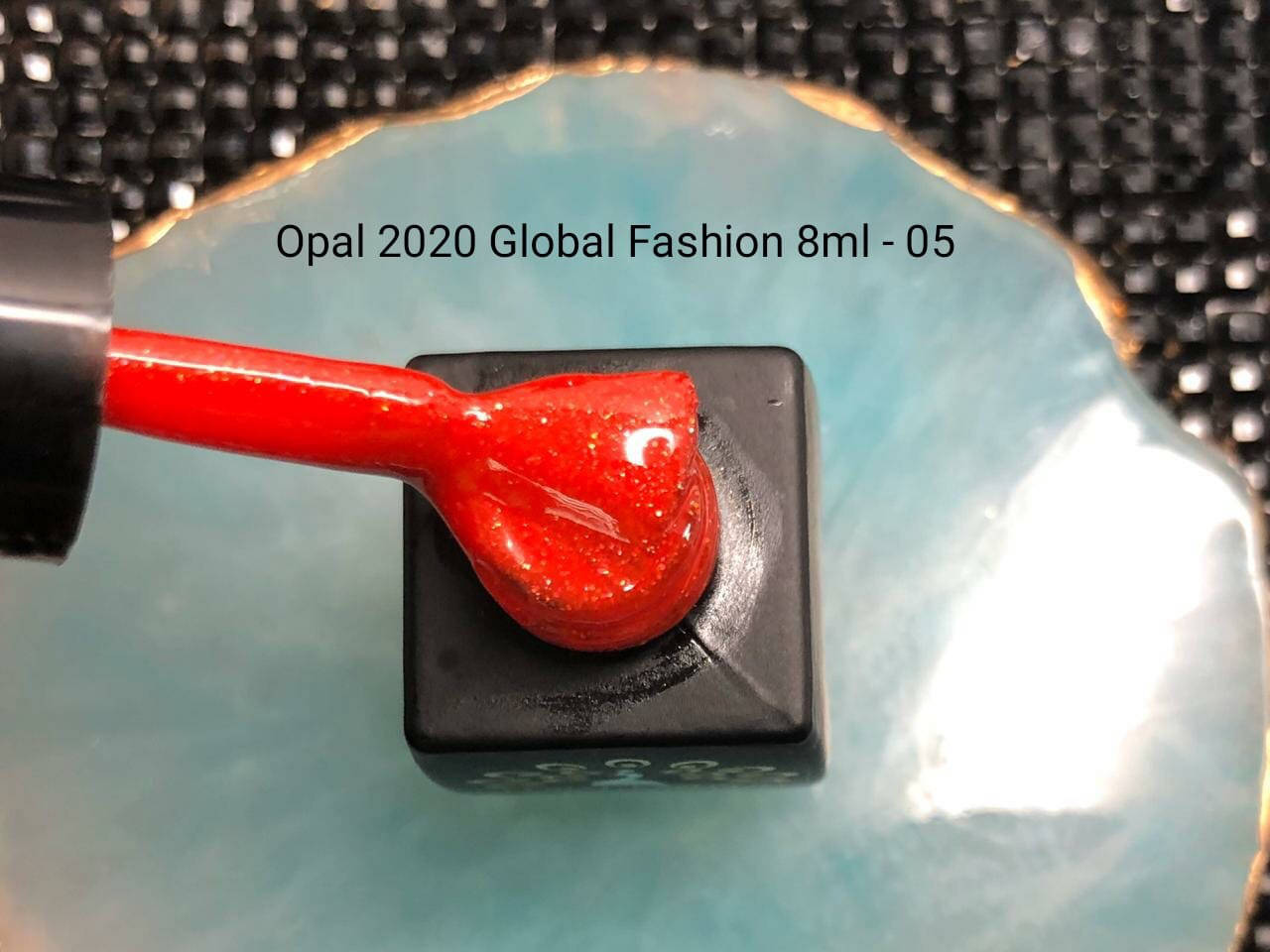 Гель-лак c с блёстками Global Fashion Opal №05 
Гель-лак c с блёстками Global Fashion Opal №05