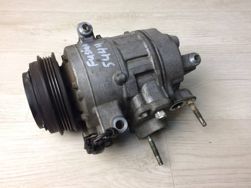 Компрессор кондиционера Ford Fusion 14- CD4 2.5 HDEX 2014 (б/у) 
Компрессор кондиционера Ford Fusion 14- CD4 2.5 HDEX 2014 (б/у)