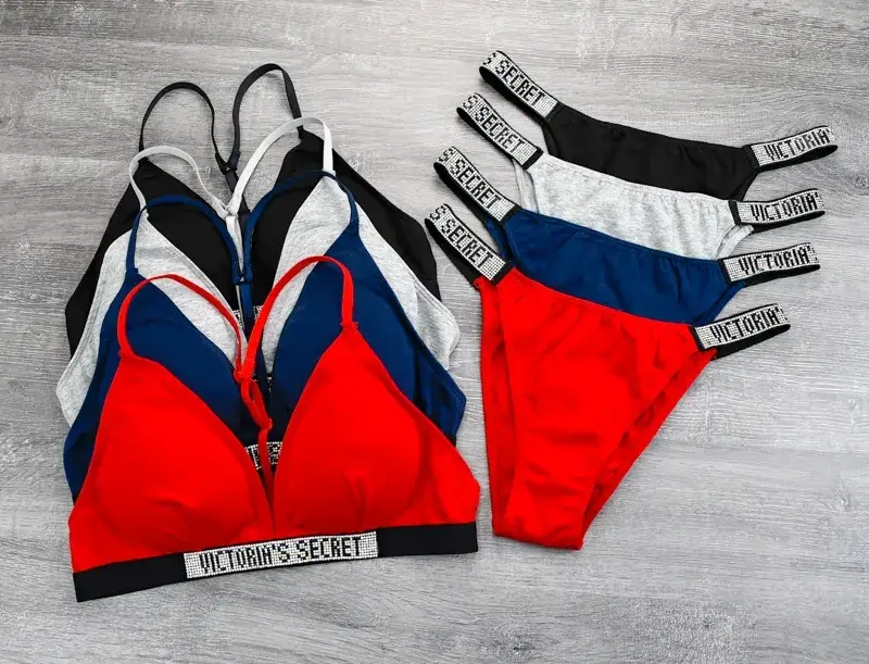 Комплект женского белья Victoria`s Secret, Push-up + трусики-бразилиана Виктория Сикрет (чашка В), Серый
Комплект женского белья Victoria`s Secret, Push-up + трусики-бразилиана Виктория Сикрет (чашка В), Серый