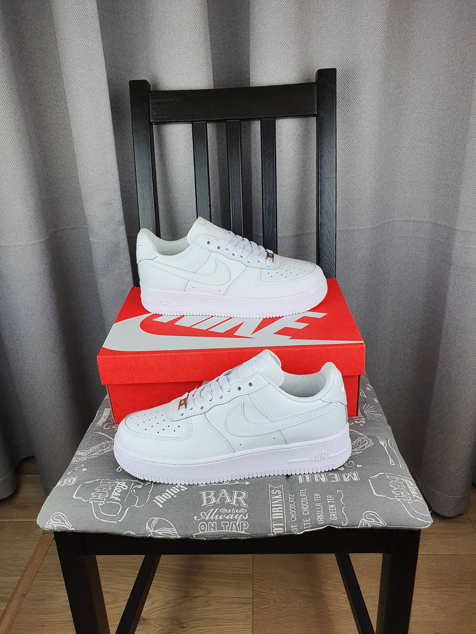 Кроссовки белые мужские Nike Air Force 1 Low Classic White. Мужские кроссы повседневные Найк Аир Форс 1, Белый
Кроссовки белые мужские Nike Air Force 1 Low Classic White. Мужские кроссы повседневные Найк Аир Форс 1, Белый