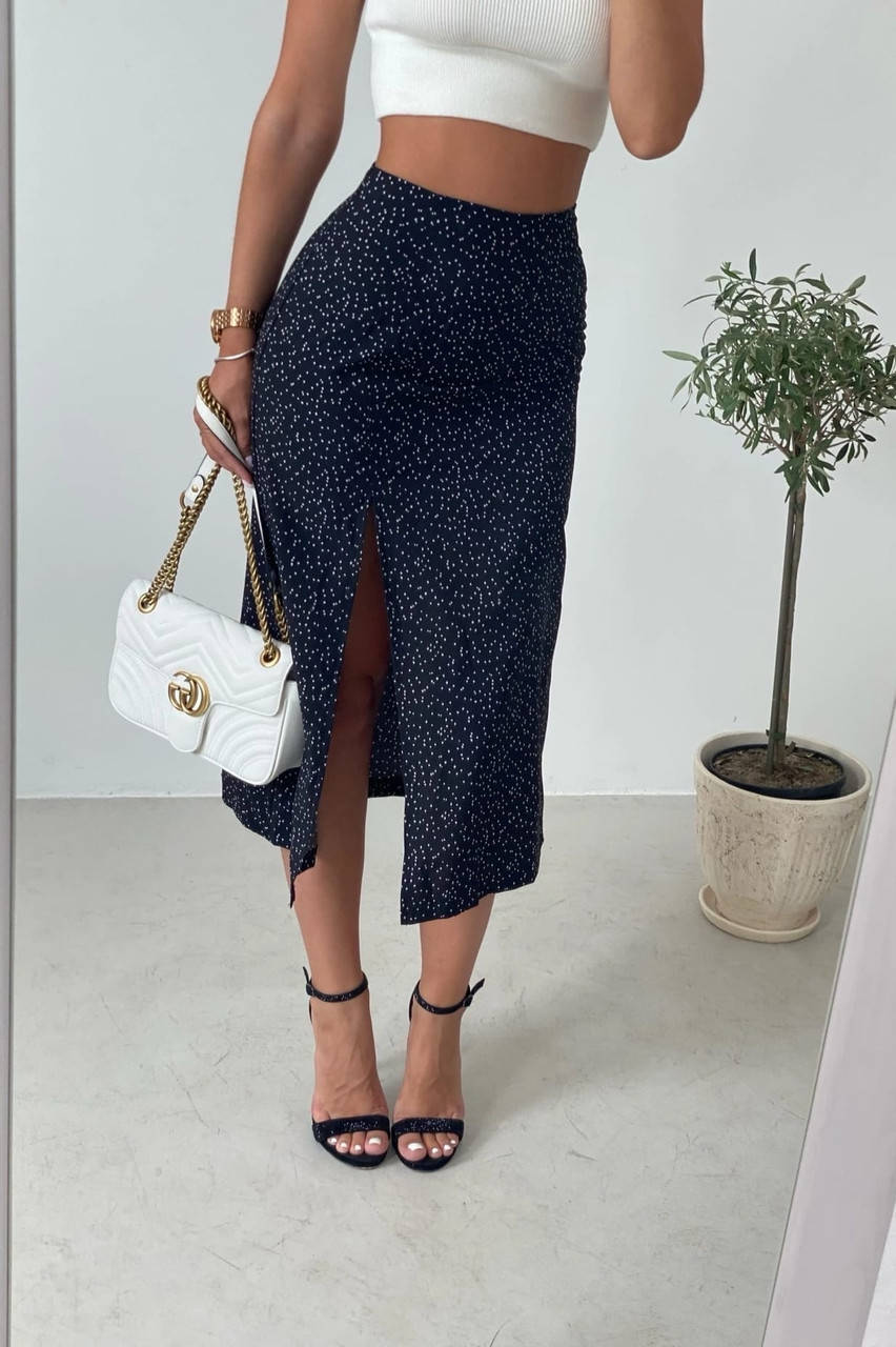 Стильная юбка летняя софт, Разные цвета
Стильная юбка летняя софт, Разные цвета