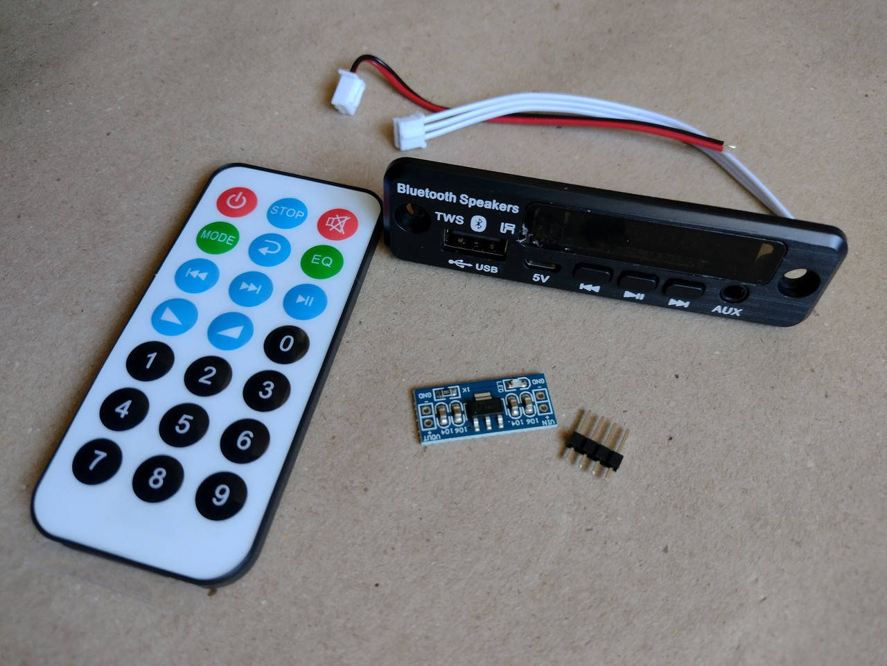Встраиваемый плеер мп3 Bluetooth MP3 Декодер,Модуль FM USB SD+Понижающий преобразователь 6-12В на 5В
Встраиваемый плеер мп3 Bluetooth MP3 Декодер,Модуль FM USB SD+Понижающий преобразователь 6-12В на 5В