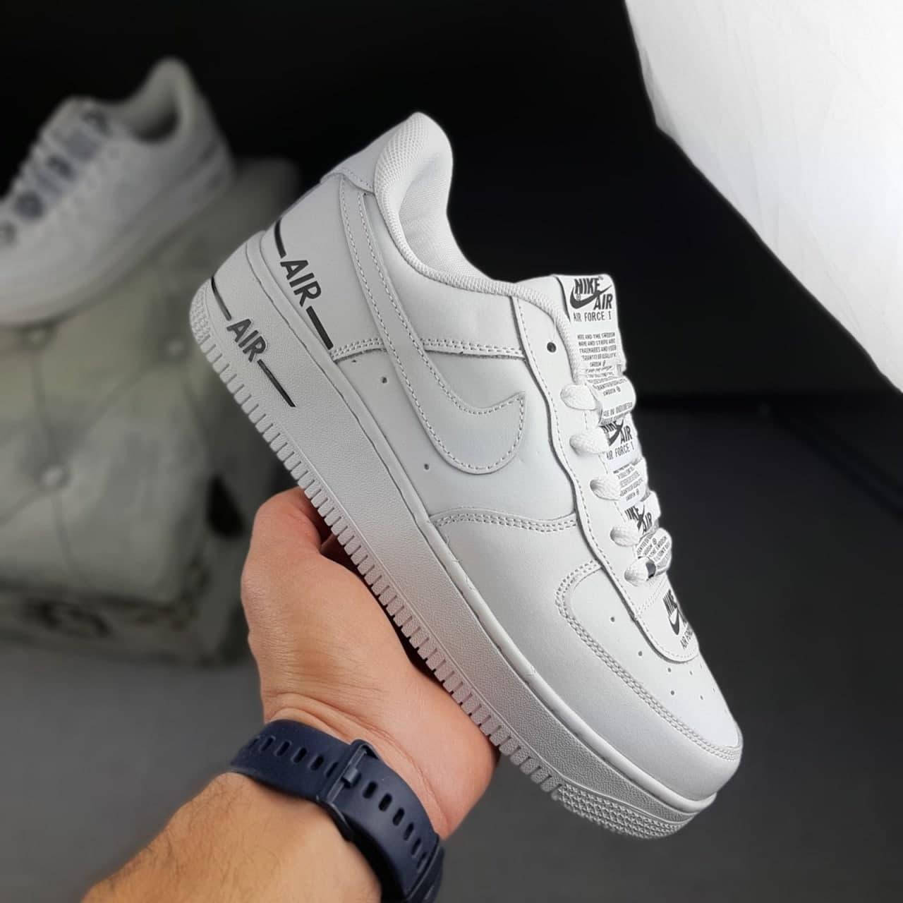 Мужские летние кожаные кроссовки Nike Air Force 1 белые с белым значком крутые весенние кросовки найк аир форс 42, Белый
Мужские летние кожаные кроссовки Nike Air Force 1 белые с белым значком крутые весенние кросовки найк аир форс 42, Белый