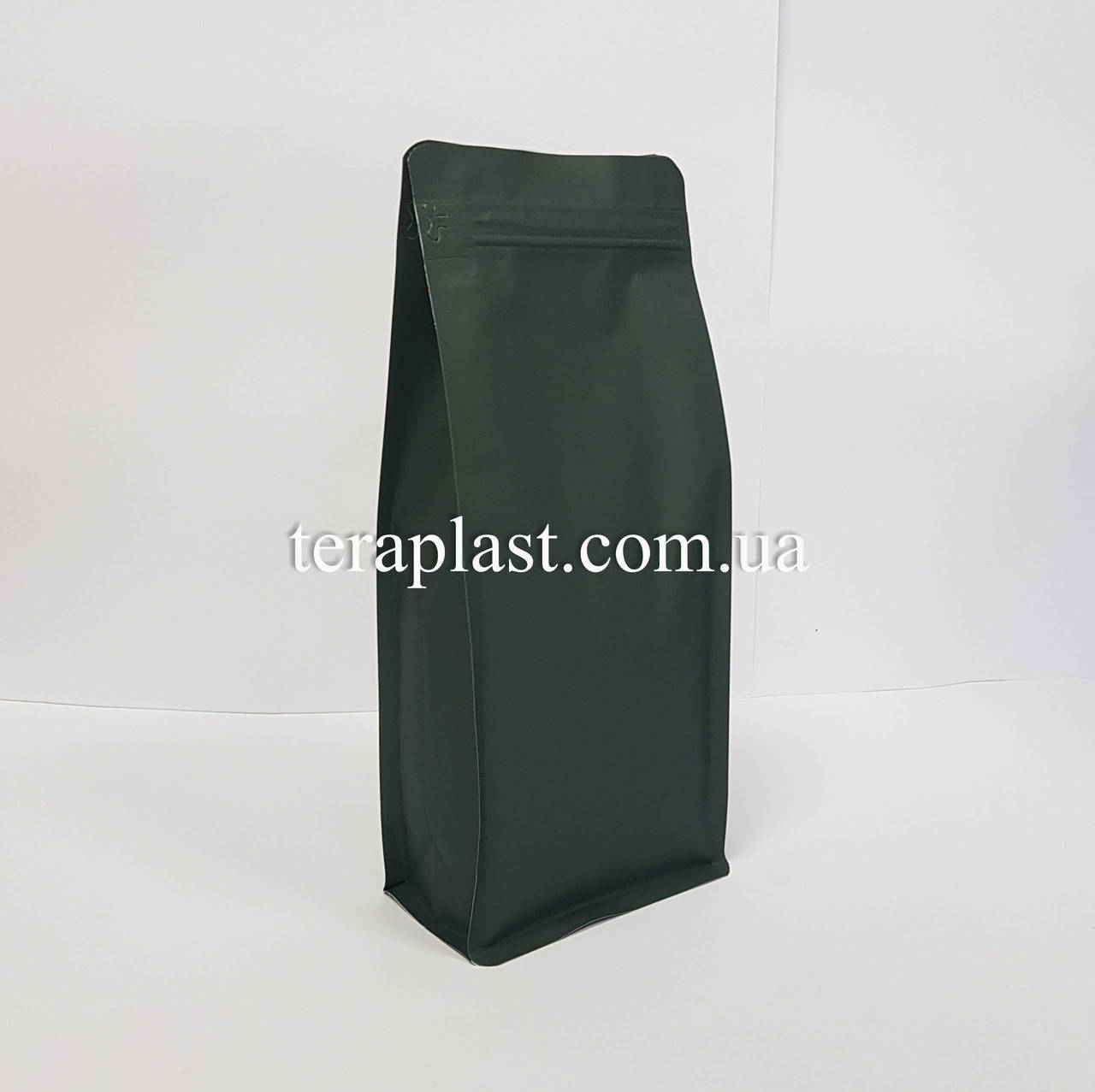 Пакет с плоским дном 1кг оливковый 145х90х340 с боковой застежкой
Пакет с плоским дном 1кг оливковый 145х90х340 с боковой застежкой