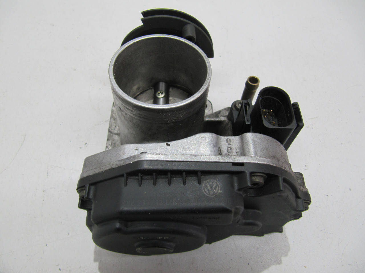 Дроссельная заслонка 1.4 16V Гольф4 Бора Шкода Октавия Seat Ibiza VW Golf 4 Bora Polo VDO 030 133 064 D
Дроссельная заслонка 1.4 16V Гольф4 Бора Шкода Октавия Seat Ibiza VW Golf 4 Bora Polo VDO 030 133 064 D
