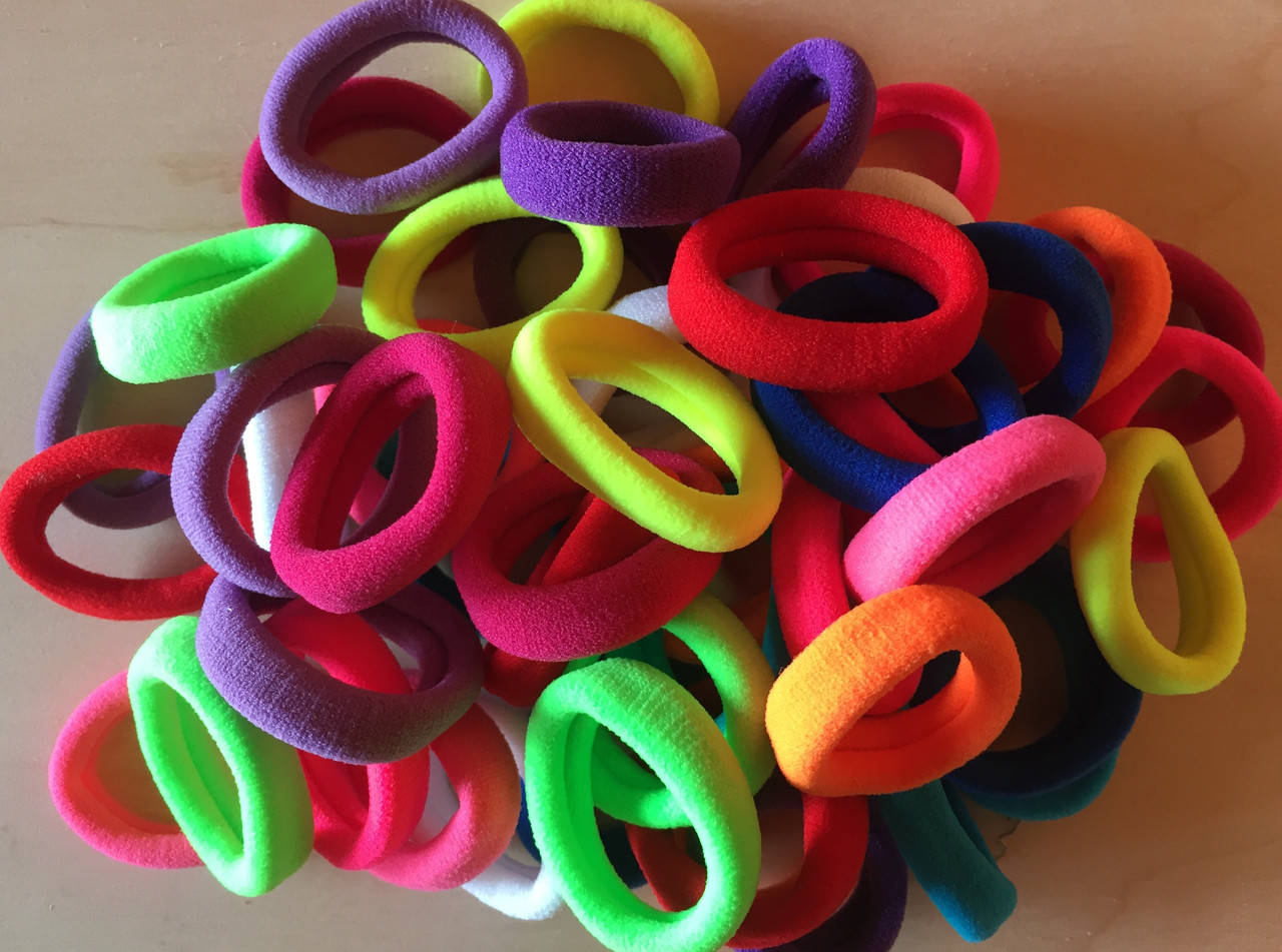 Резинки для волос махровые(50 шт).
Резинки для волос махровые(50 шт).