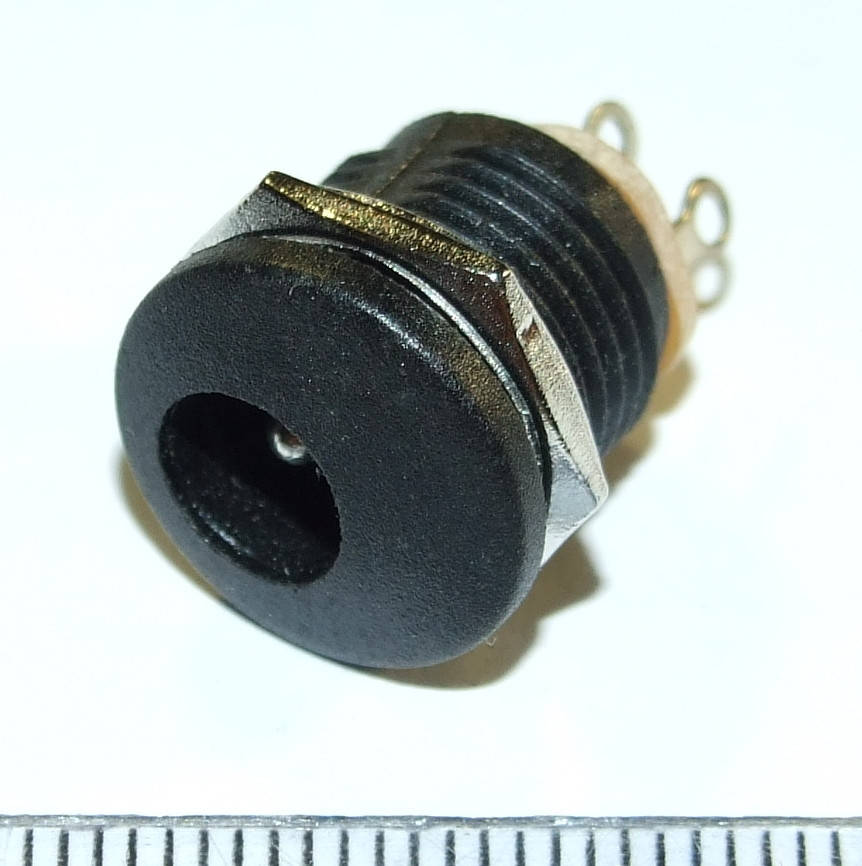 N143 Разъем, гнездо питания 5.5 x 2.5 mm для внешних HDD, MP3, GPS, Марштутизаторов, модемов, Wi-fi роутеров
N143 Разъем, гнездо питания 5.5 x 2.5 mm для внешних HDD, MP3, GPS, Марштутизаторов, модемов, Wi-fi роутеров