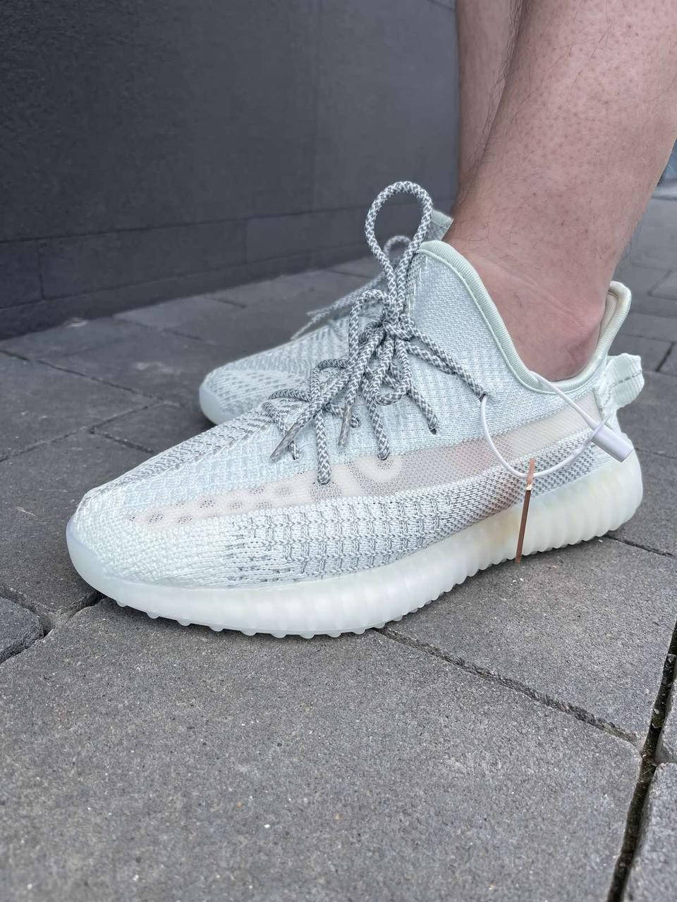 Чоловічі кросівки на літо Yeezy Boost 350. Ізі буст біло-сірі рефлекторні кросівки сітка весна, літо, осінь 44, Светло-серый
Чоловічі кросівки на літо Yeezy Boost 350. Ізі буст біло-сірі рефлекторні кросівки сітка весна, літо, осінь 44, Светло-серый