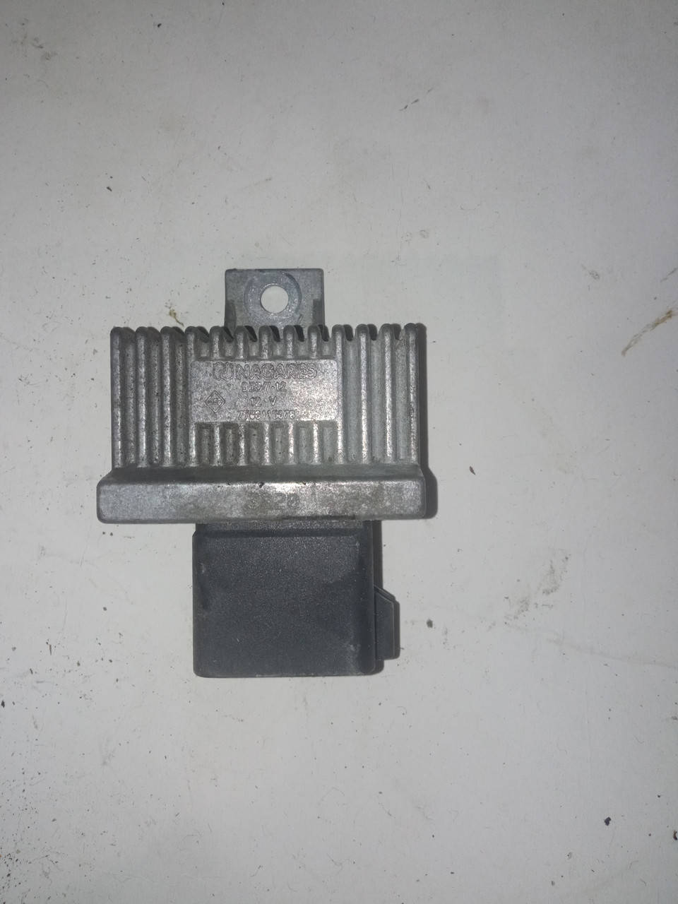 Б/У Реле свечей накала RENAULT KANGOO Nissan Kubistar Opel Movano Vivaro Renault Clio II Laguna II Master II
Б/У Реле свечей накала RENAULT KANGOO Nissan Kubistar Opel Movano Vivaro Renault Clio II Laguna II Master II