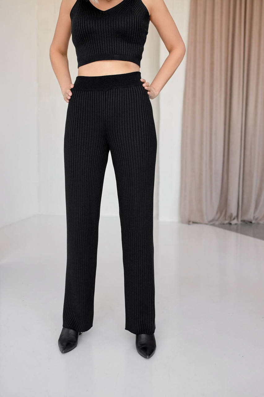 Женские трикотажные брюки в рубчик черного цвета. Модель 2306 Trikobakh, Черный
Женские трикотажные брюки в рубчик черного цвета. Модель 2306 Trikobakh, Черный