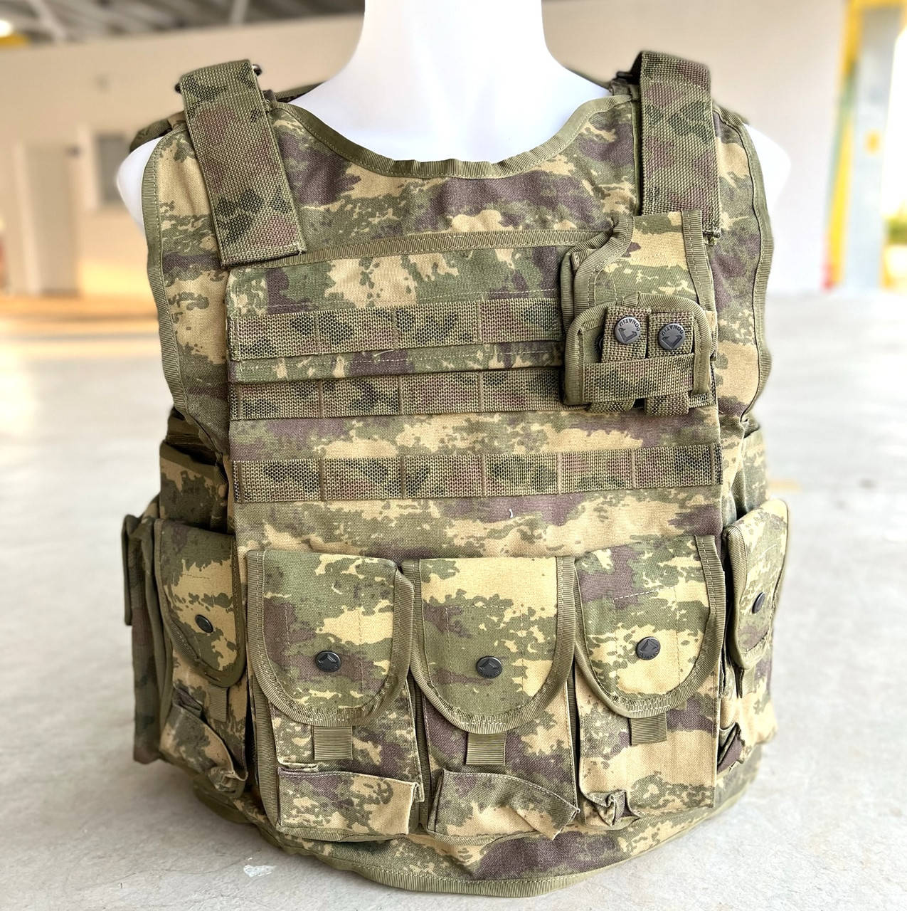 Плитоноска кордура мультикам
Плитоноска кордура мультикам