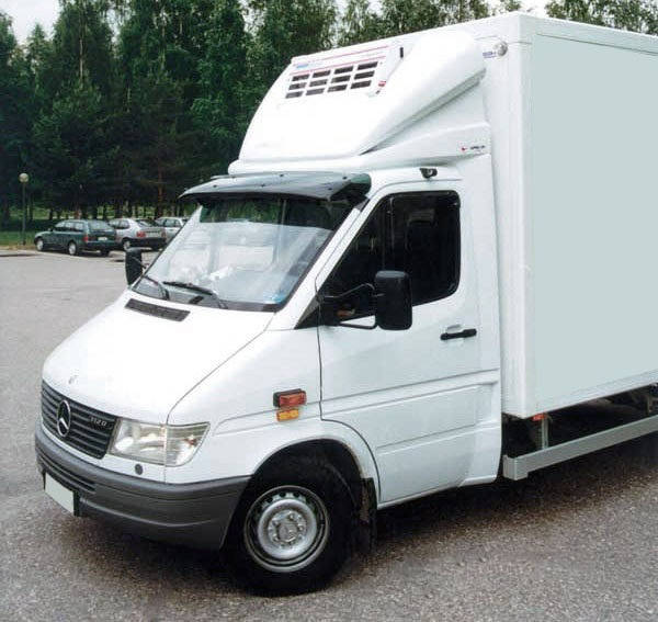 Козырек на лобовое стекло (черный глянец, 5мм) Mercedes Sprinter 1995-2006 гг. ARS Мерседес Бенц Спринтер
Козырек на лобовое стекло (черный глянец, 5мм) Mercedes Sprinter 1995-2006 гг. ARS Мерседес Бенц Спринтер