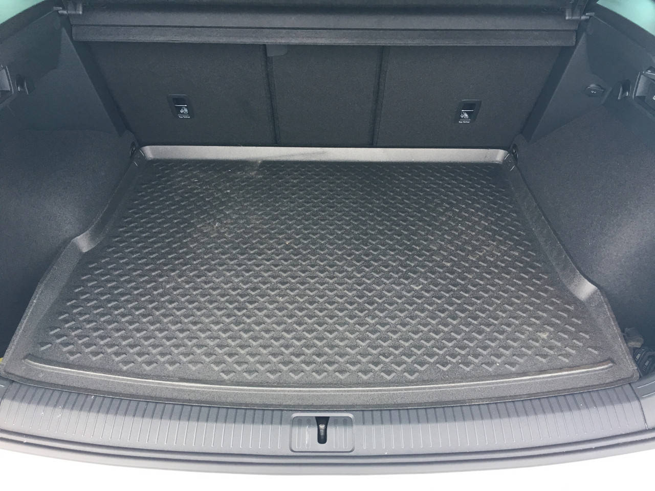 Коврик в багажник оригинальный для Volkswagen Tiguan 2017- Soft код 5NA061160, Черный
Коврик в багажник оригинальный для Volkswagen Tiguan 2017- Soft код 5NA061160, Черный